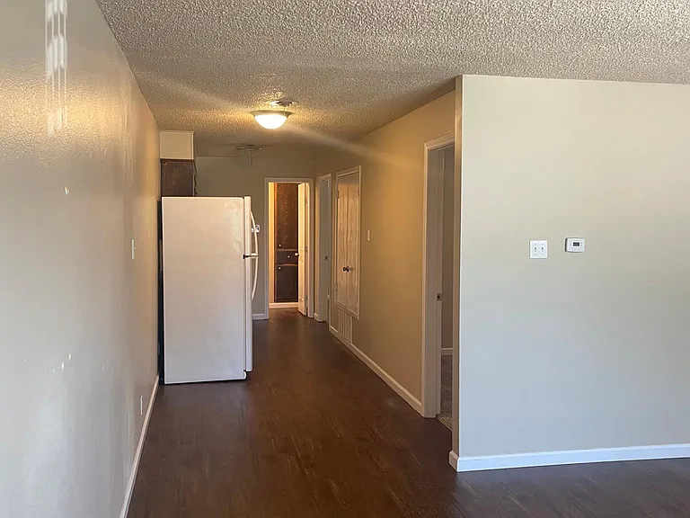 202 Pecan St #7 — Photo 6