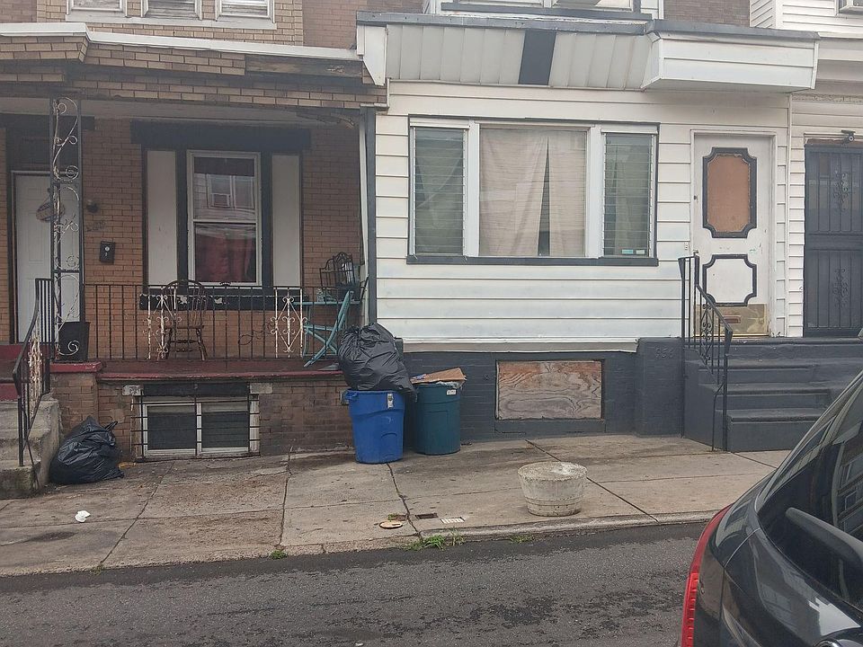 1st image of 956 E Schiller St