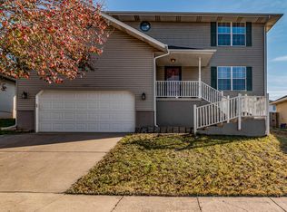5602 S Burrows Ave, Springfield, MO 65810