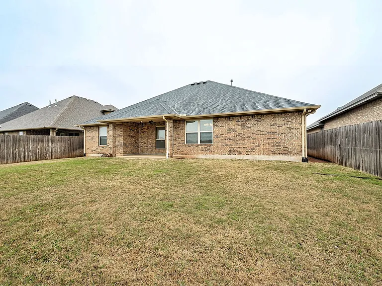 18520 Haslemere Ln — Photo 40