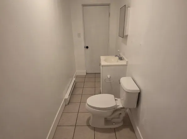 334 N 9th St APT 1, Allentown, PA 18102