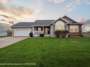 10114 Roblyn Cir, Dimondale, MI 48821