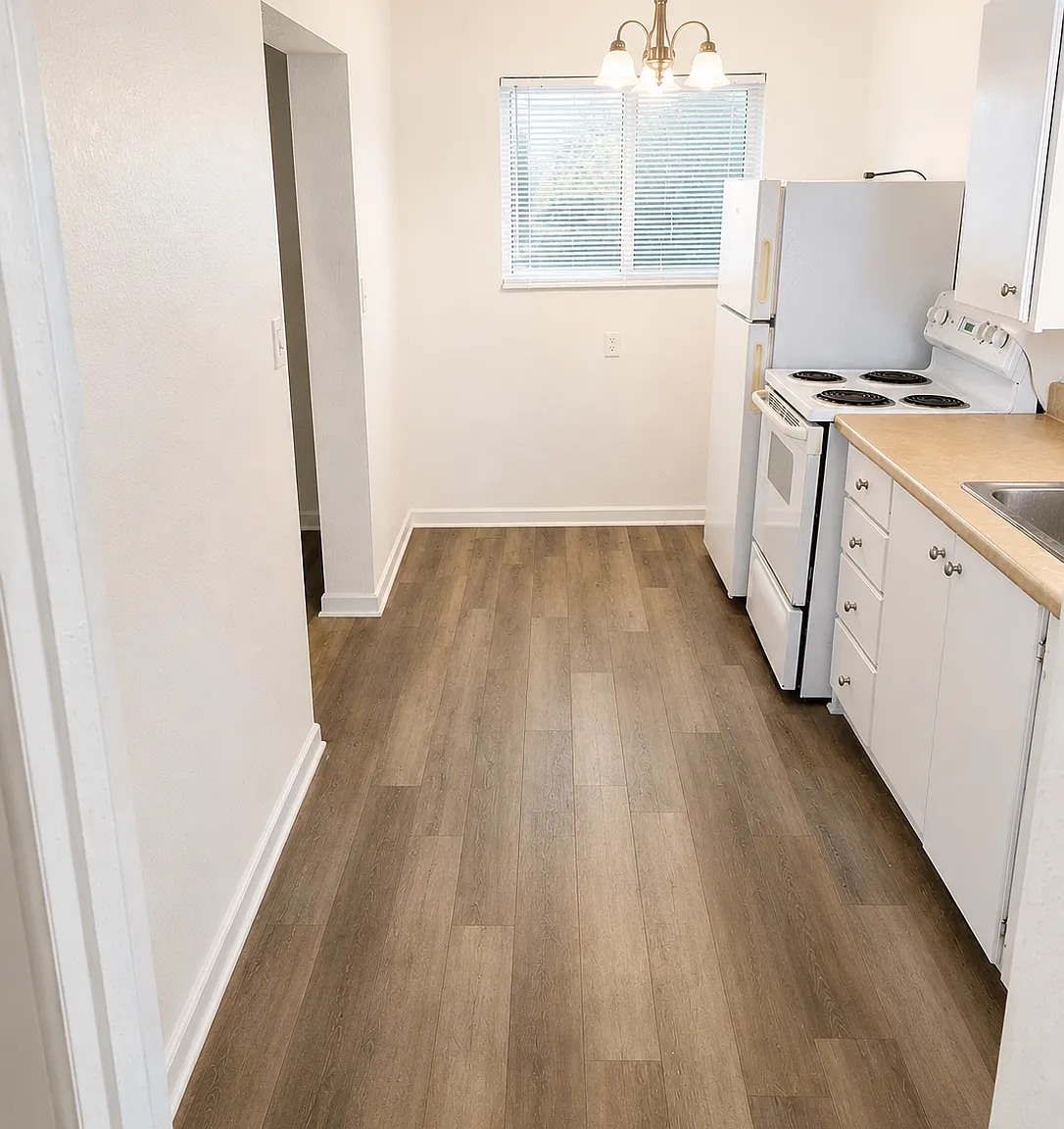 2 bed, 895 sqft, $1,295 — Photo 2
