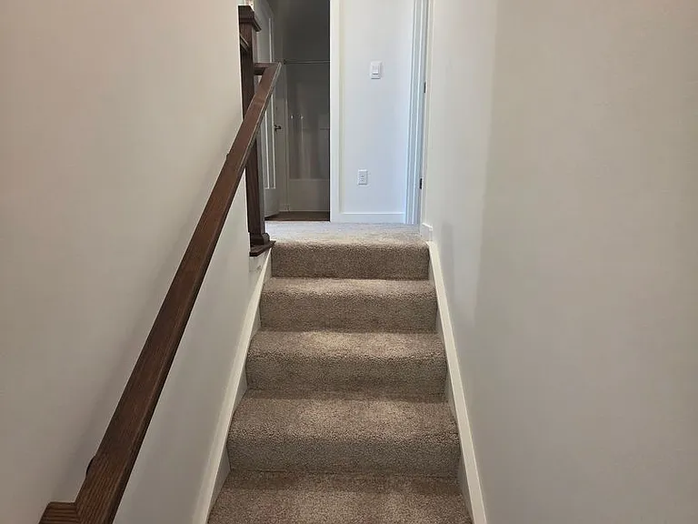 1806 Canterbury Dr — Photo 12