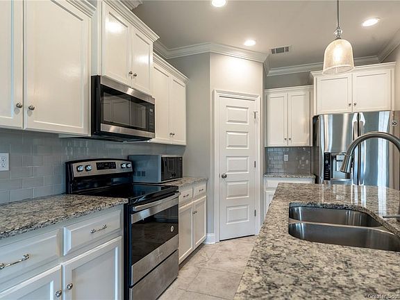 4th image of 1349 S Robinwood Dr