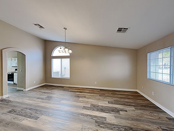 4th image of 6273 Hill Haven Ave
