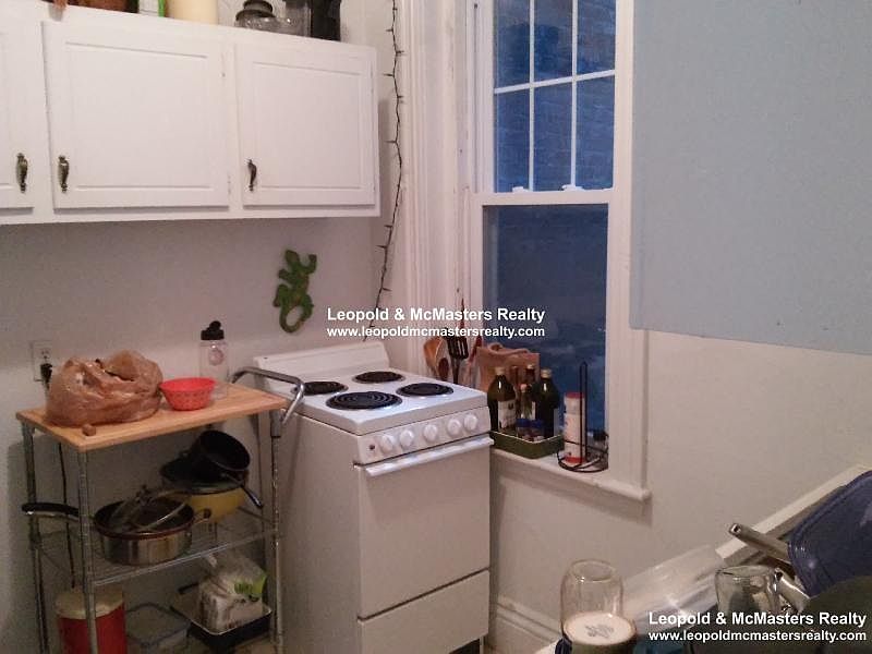 2nd image of 25 Park Dr APT 21
