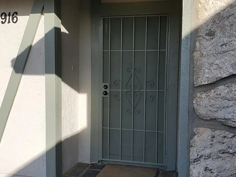 2916 Altura Dr — Photo 19