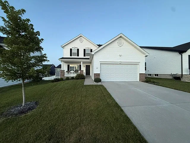 422 Sweetgrass Dr — Photo 3
