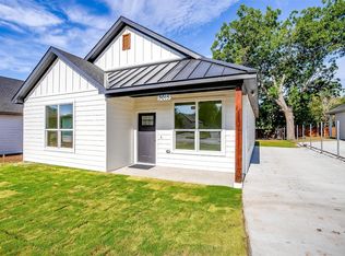 3015 Refugio Ave, Fort Worth, TX 76106