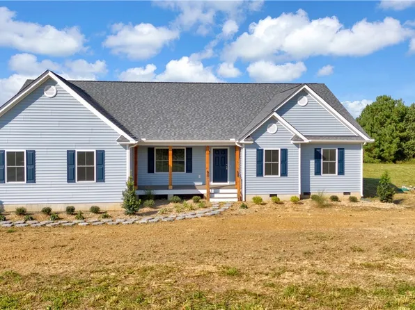 15525 Greenbriar Blvd, Disputanta, VA 23842