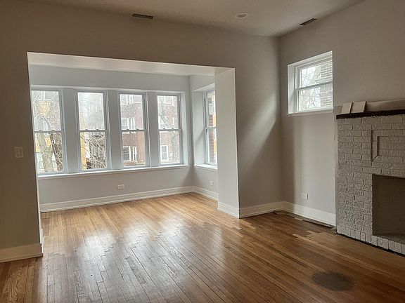 2nd image of 4948 N Albany Ave
