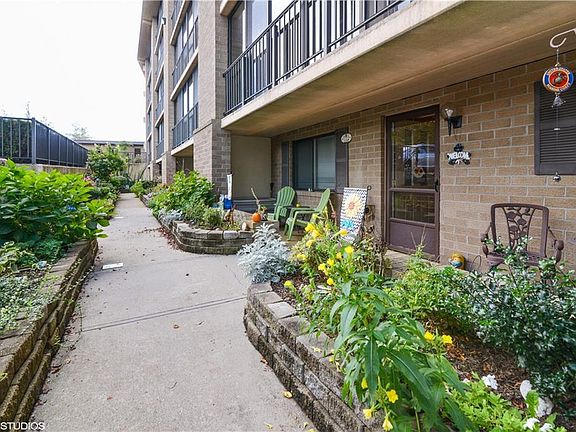 2nd image of 650 E Greenwich Ave #5L10