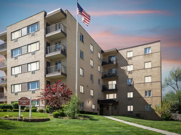 2030 W 111th St APT 503, Chicago, IL 60643
