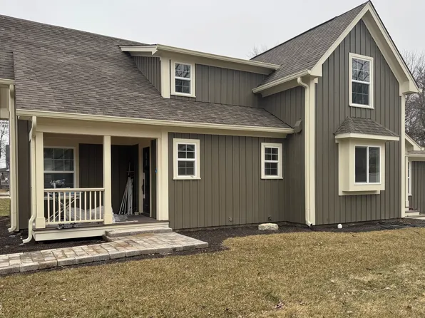 307 S Main St, Whitestown, IN 46075