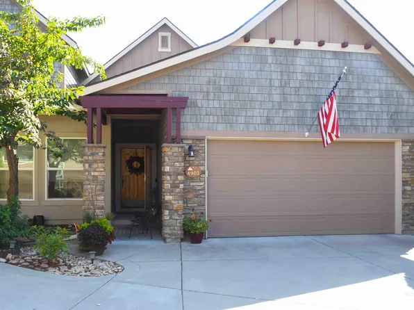 4902 N Ellicott Ln, Garden City, ID 83714