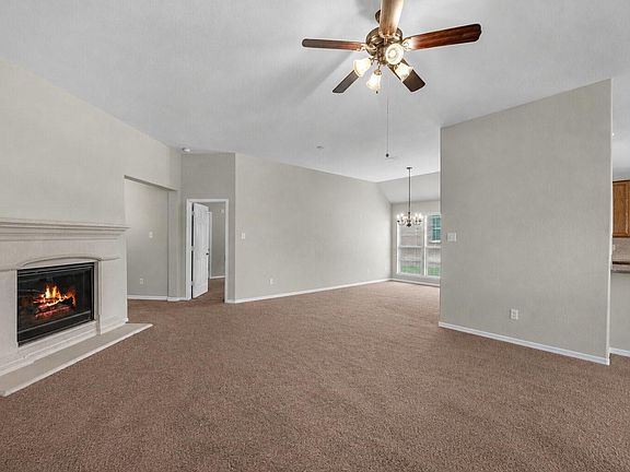 5th image of 3215 Young Pine St