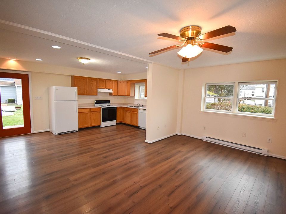 1st image of 624-628 E Main St #628A