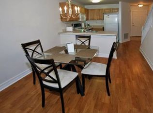 2811 Oak Hill Cir, Rensselaer, NY 12144