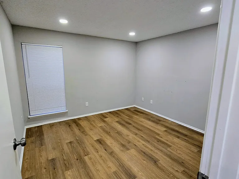 10049 Westpark Dr #118 — Photo 8