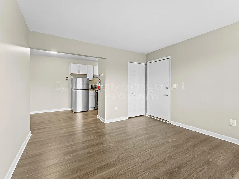1427 Ford Ave #1 — Photo 6