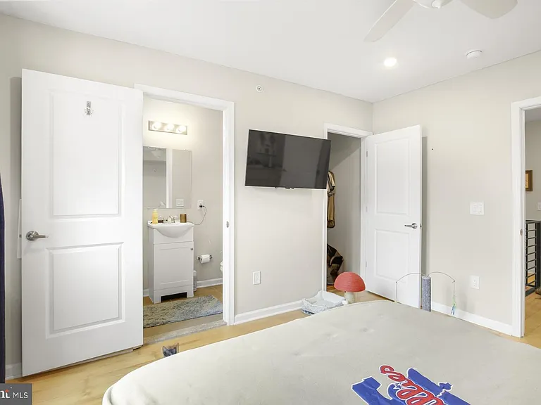 1431 Poplar St #D — Photo 16