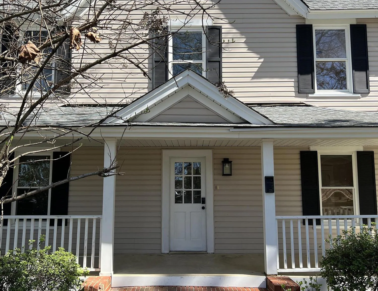 3 bed, 1.0 bath, $1,850 — Photo 1