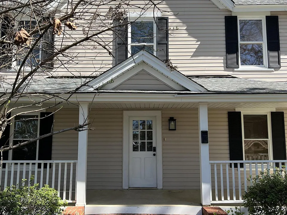 145 E Vermont Ave #B