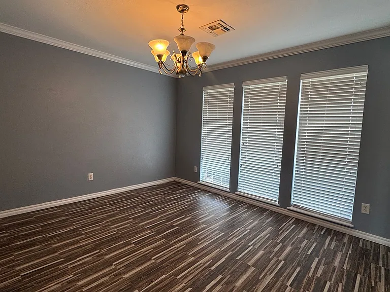 169 NW Copperfield — Photo 11