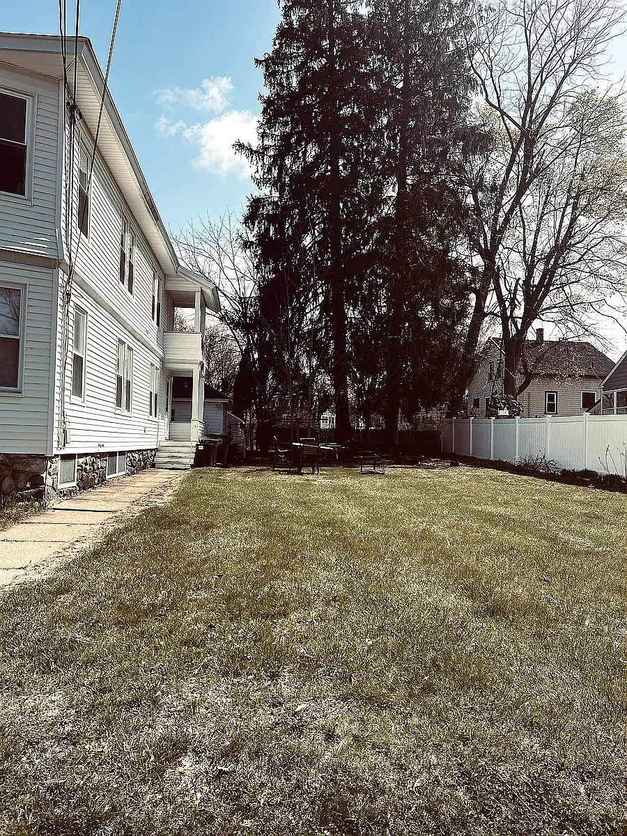 Building Photo - 54 Lincoln St #1