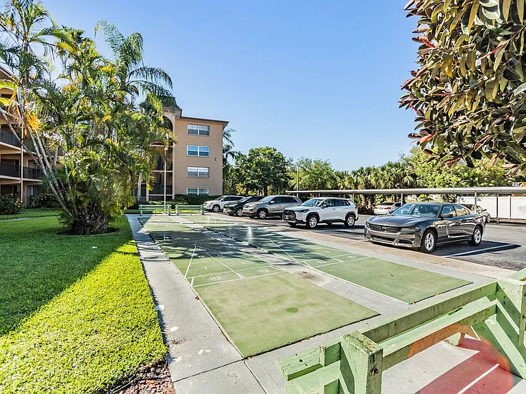 2525 W Bay Dr #B44 — Photo 25