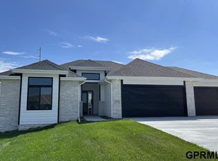 10812 S 219th Ave, Gretna, NE 68028