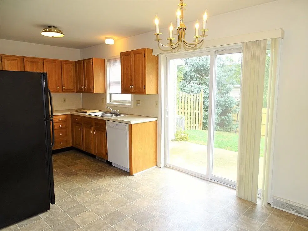 2 bed, 1.5 bath, 960 sqft, $1,595 — Photo 4