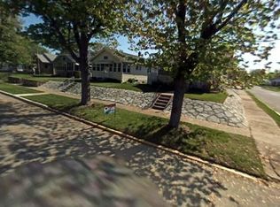 635 Studebaker St, Mishawaka, IN 46544