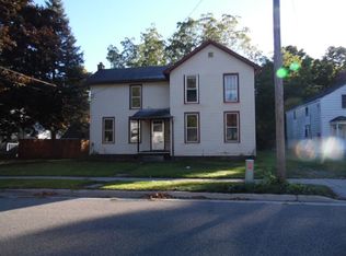 156 N McKenzie St, Adrian, MI 49221