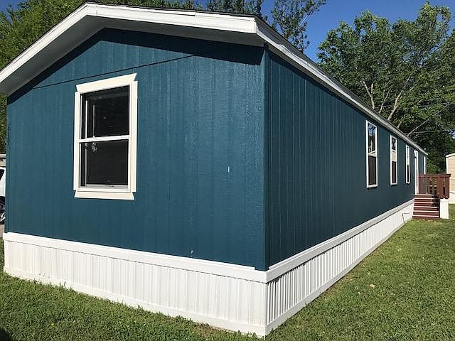 1st image of 639 Summerhaven Dr