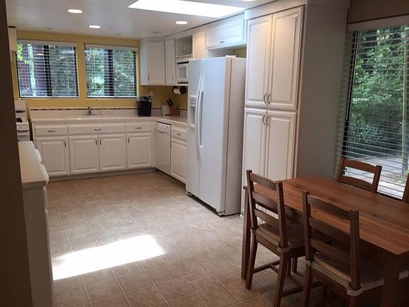 3rd image of 10897 West Dr