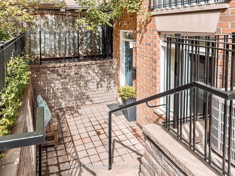 1st image of 415 Jarvis St #135