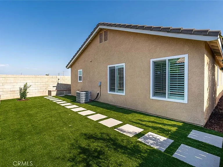 1147 Bronze Star Dr — Photo 17