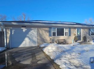 2216 Hillcrest St, Beatrice, NE 68310