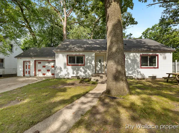 3329 Baker St, Muskegon Heights, MI 49444