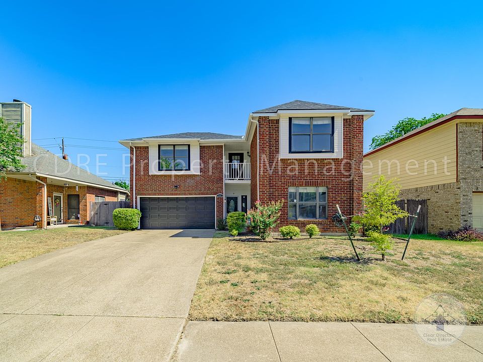 1st image of 906 Simon Dr