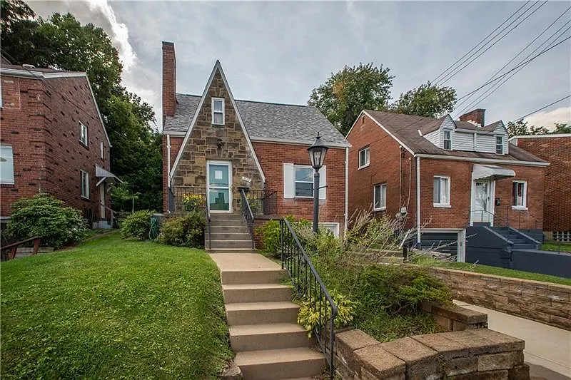 1020 Porter St photo 1