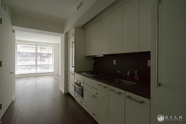 Rented by Kian Realty | media 21