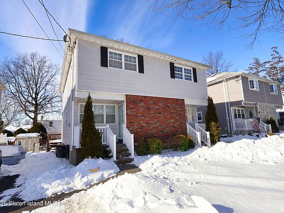 2nd image of 22 Cloverdale Ave