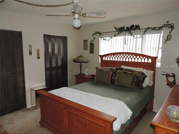 5th image of 409 W Rosewood Ln