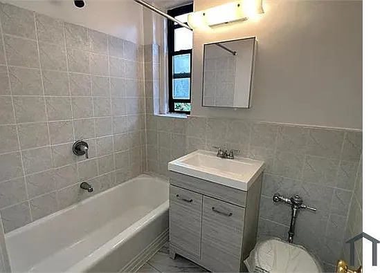250 E 176th St #1H — Photo 8