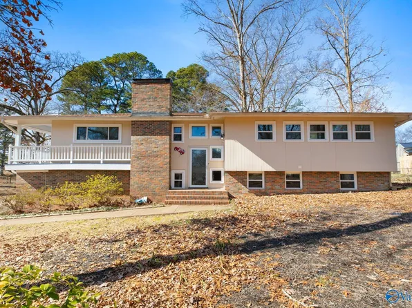 2001 Morningside Dr NW, Hartselle, AL 35640