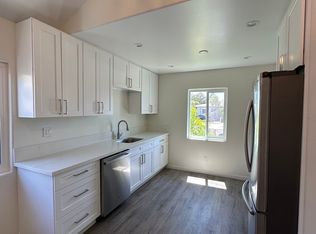 3623 W 105th St #A, Inglewood, CA 90303