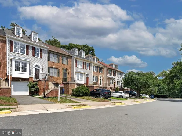 8730 Stone Hill Pl, Springfield, VA 22153